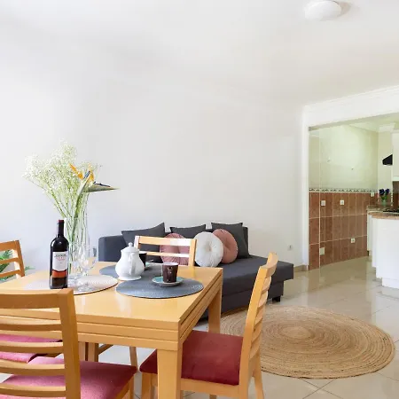 Live Cristianos Playeros Close To The *